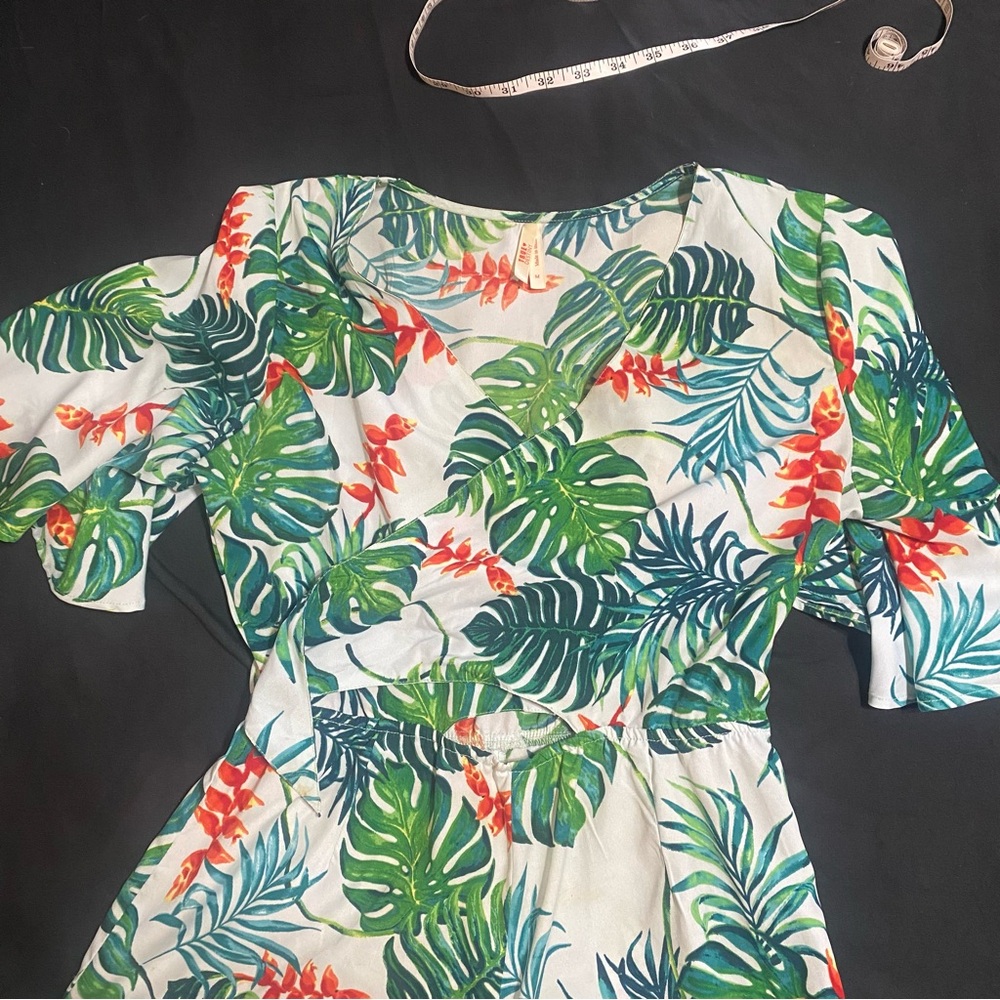 FLORAL TIE FRONT ROMPER - Picture 1 of 11